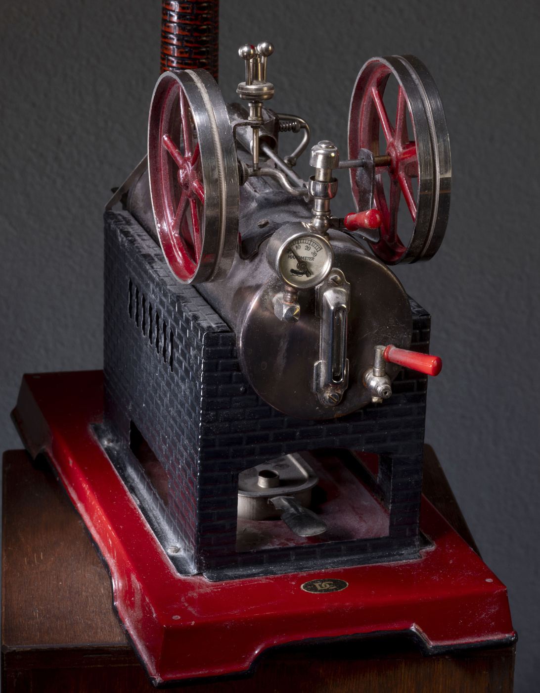 Toy steam engine by Doll Co. 1937