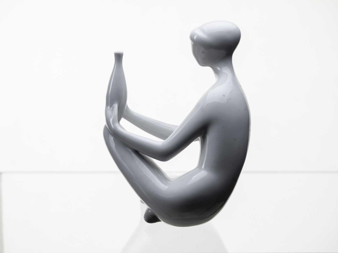 Dívka s vázou, Jitka Forejtová, Royal Dux