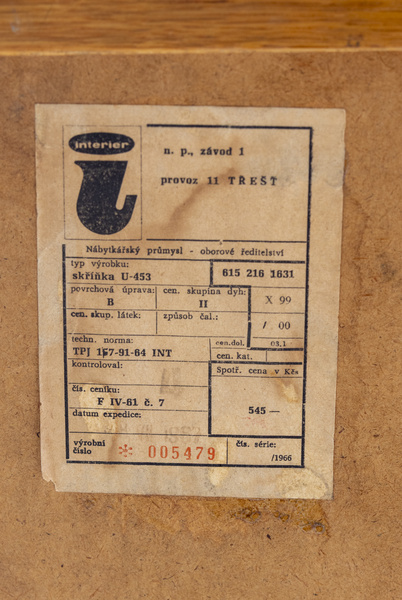 Jiroutek komoda 6