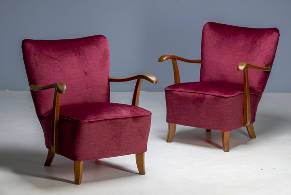 Velvet Duet – Pair of Art Deco Armchairs from the 1930s–40s