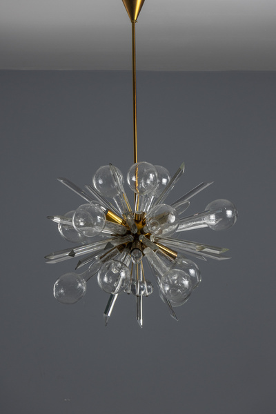 Chandelier_EXPLOSE_Roubicek